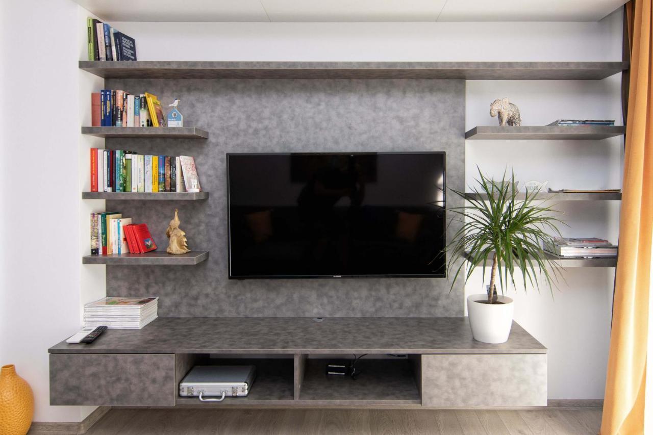Luxury City Center Two Bedroom Apartment Close To Beach Varna Buitenkant foto