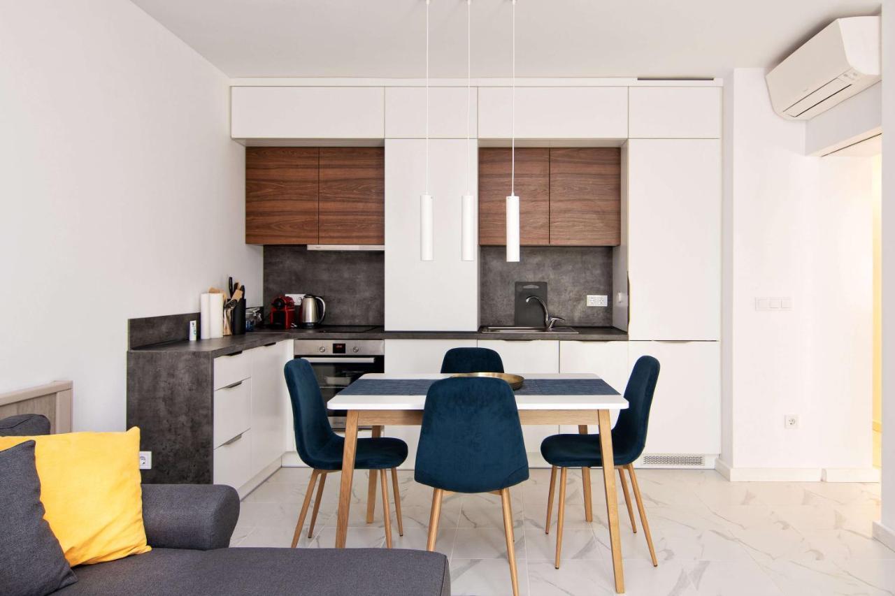 Luxury City Center Two Bedroom Apartment Close To Beach Varna Buitenkant foto