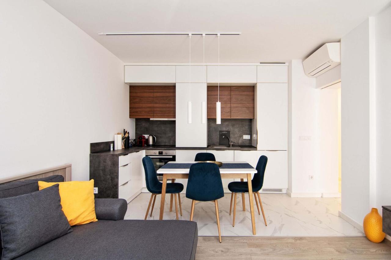 Luxury City Center Two Bedroom Apartment Close To Beach Varna Buitenkant foto
